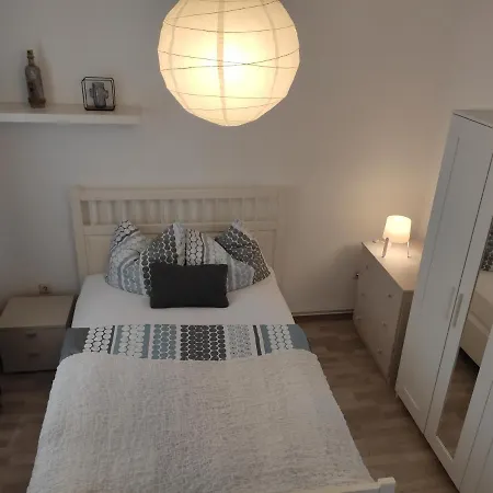 Zentrale 2-Zimmer-Apartment Nahe Hannover-Messe & City Kueche & Waschmaschine アパート