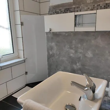 Zentrale 2-Zimmer-Apartment Nahe Hannover-Messe & City Kueche & Waschmaschine * ヒルデスハイム